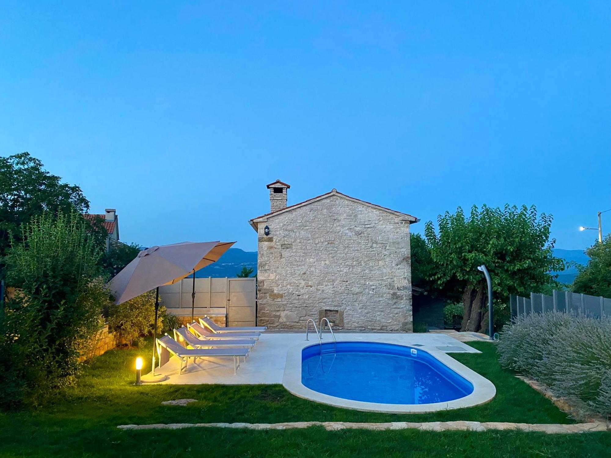 Villa Agroturizam Nezic Oprtalj Exterior foto
